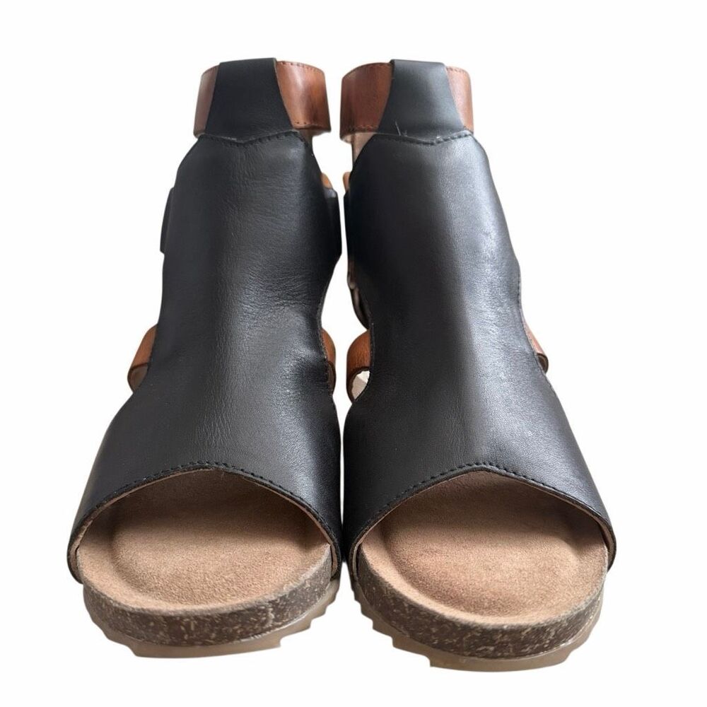 Diba True Night Out EUC 8M Leather Wedge Sandals Black Brown Peep Toe Comfort - Picture 4 of 12